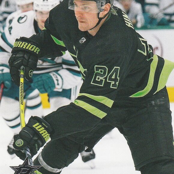 Roope Hintz Hockey Card Collection - Picture 3 of 4